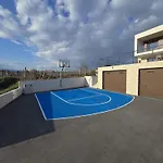 Amnis Makarska
